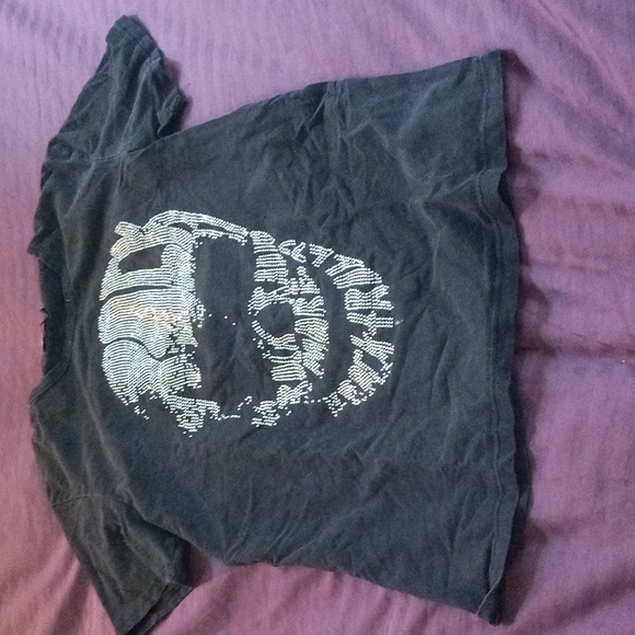 Rock and roll studded inside skull tshirt. Size L - Picture 1 of 3